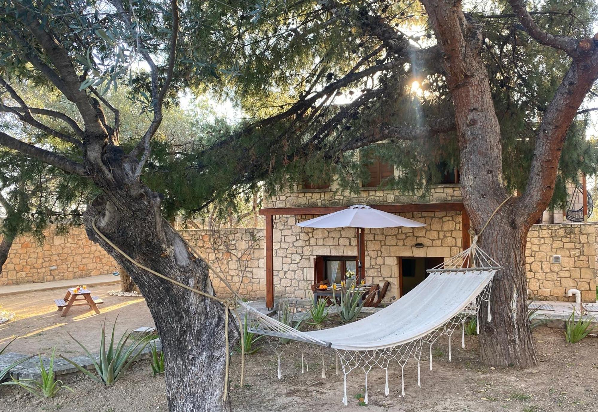 Pyrgos Ralli Estate Guesthouse Aegina Buitenkant foto